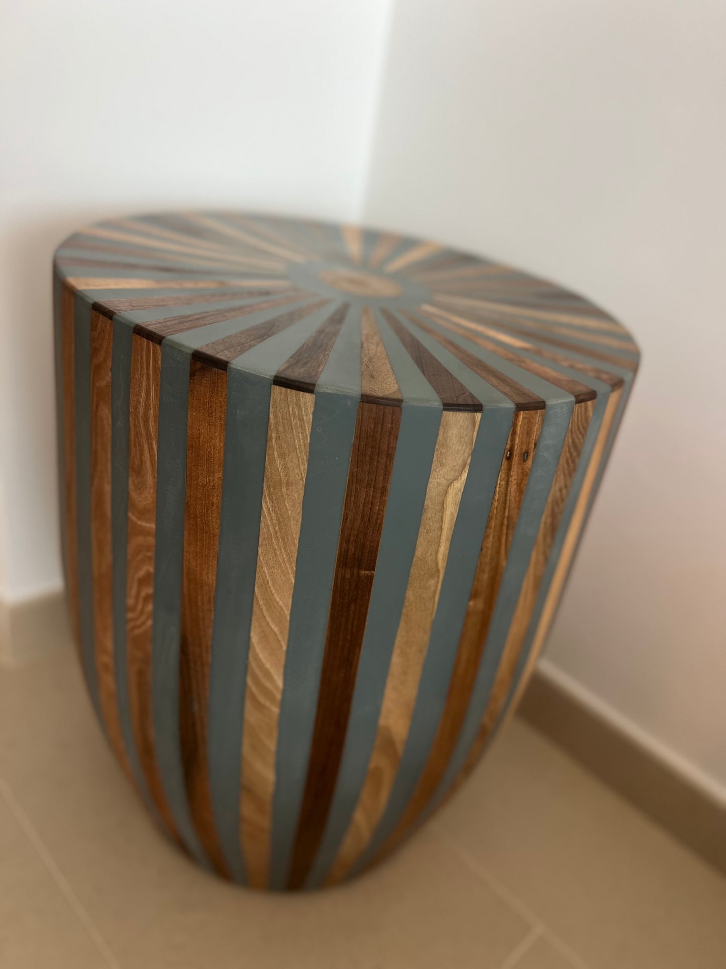 Resin & Walnut Wood Side Table - Grey