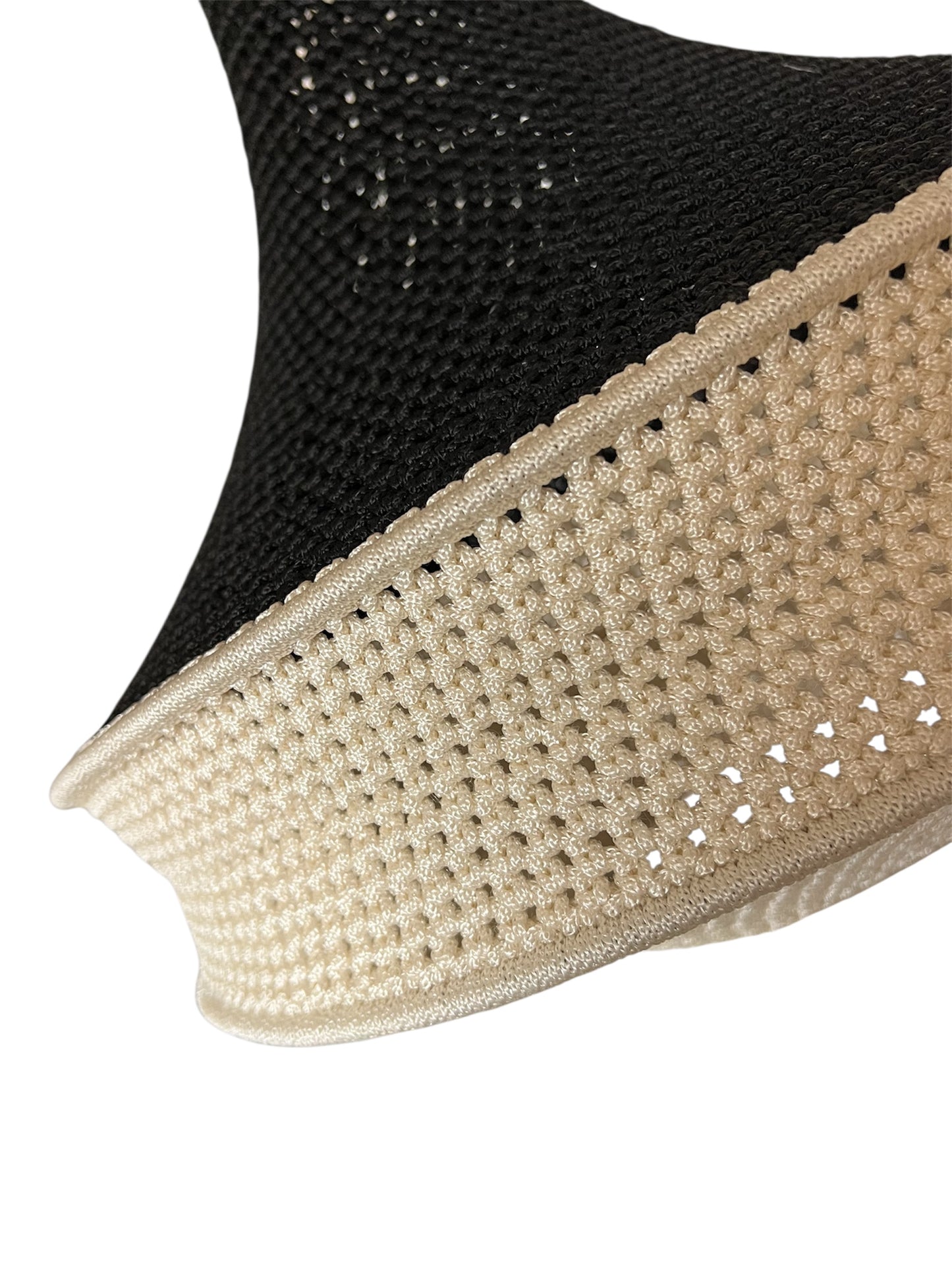 Mamounia Crochet Ceiling Lamp – Black & White