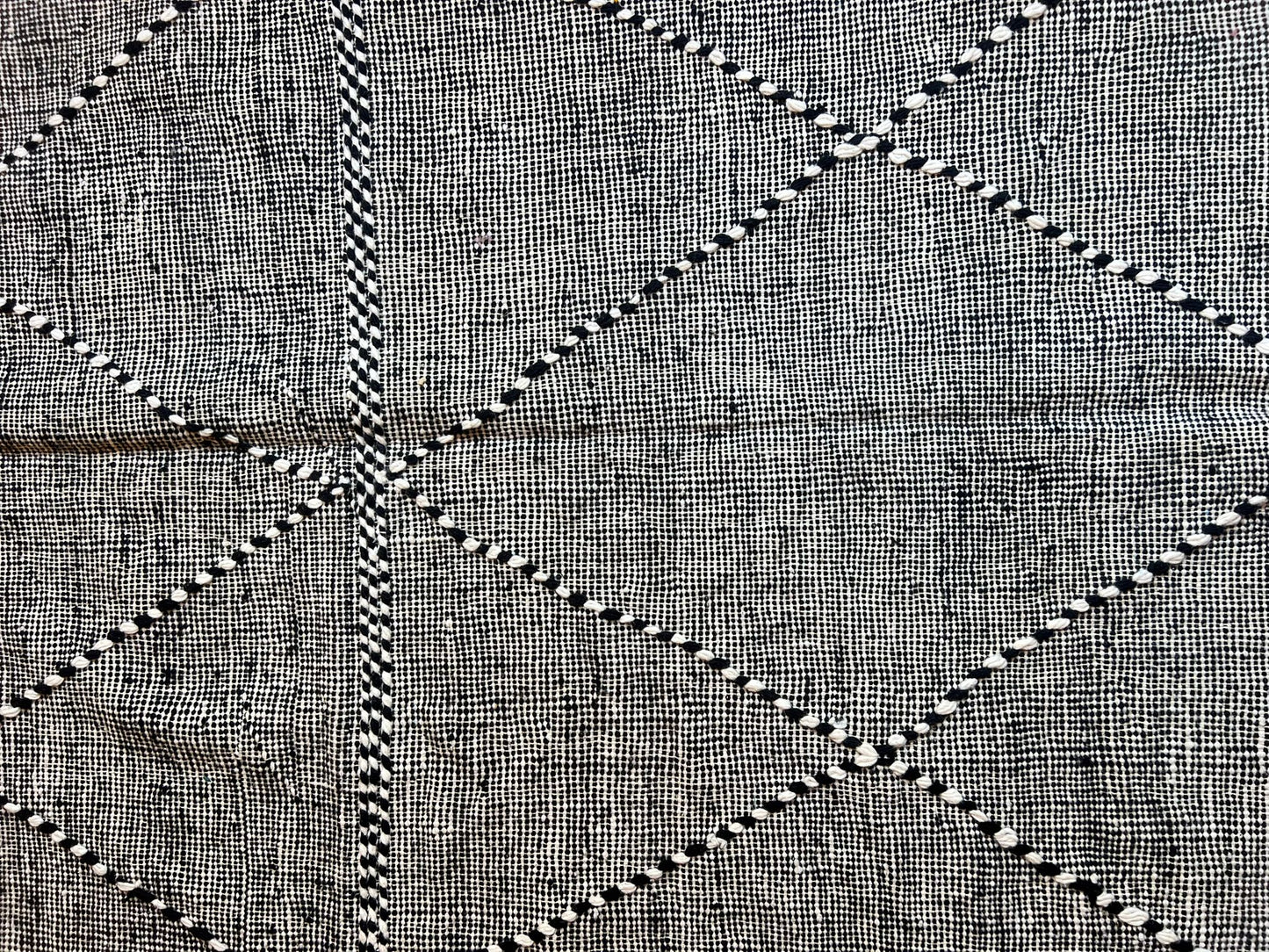 Zanafi Rug 155x255cm - UNIQUE