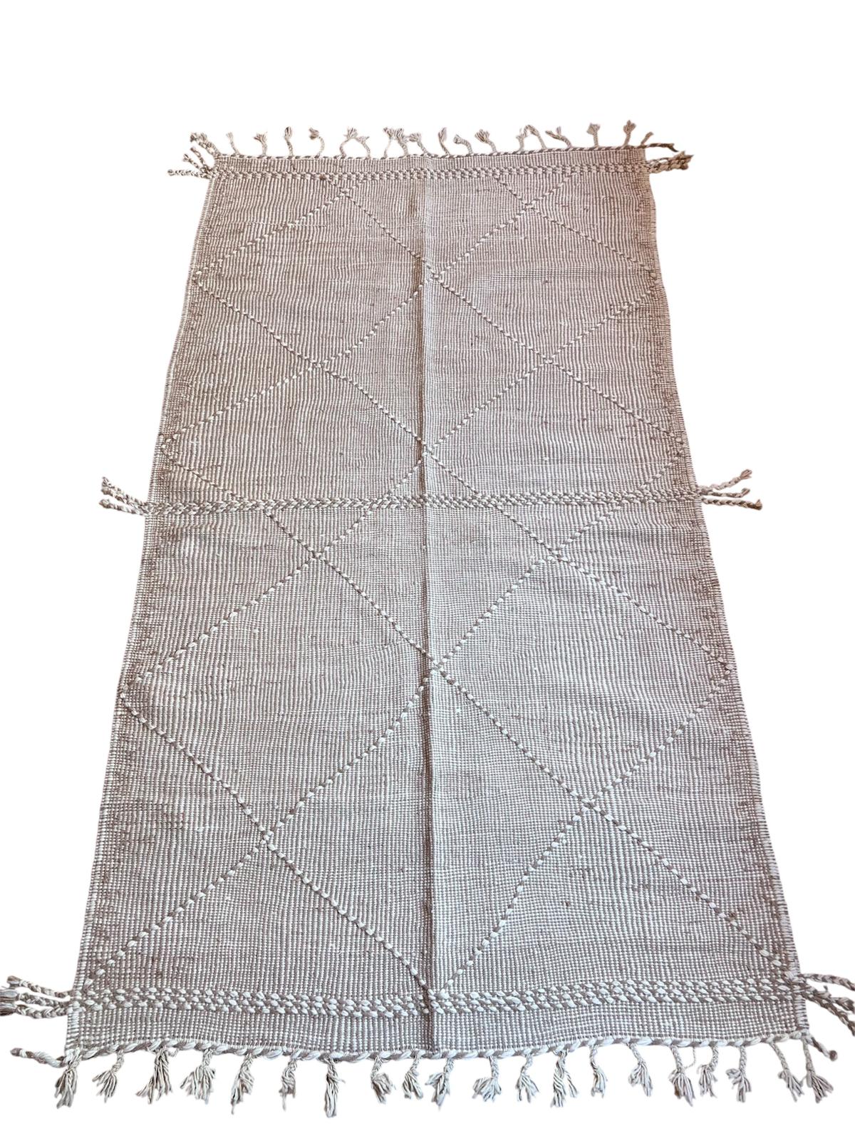 Zanafi Rug 273x154cm - UNIQUE