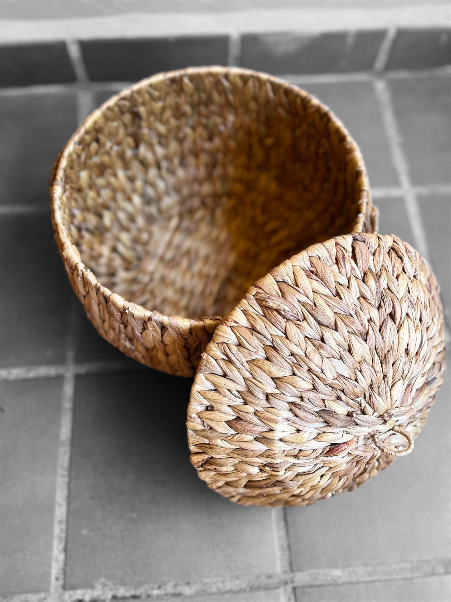 Acorn Basket